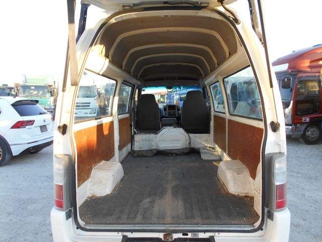 NISSAN CARAVAN VAN 4WD 2011 Image 31