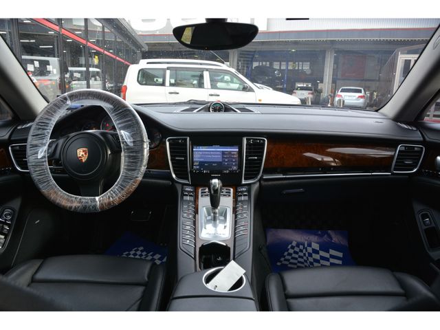 PORSCHE PANAMERA 2013 Image 31