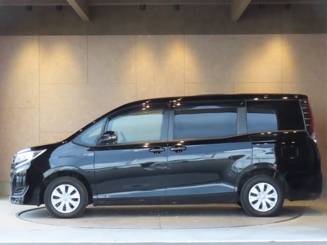 TOYOTA NOAH 2019 Image 31