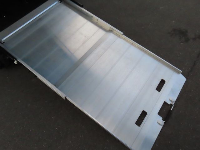 TOYOTA NOAH 2019 Image 31