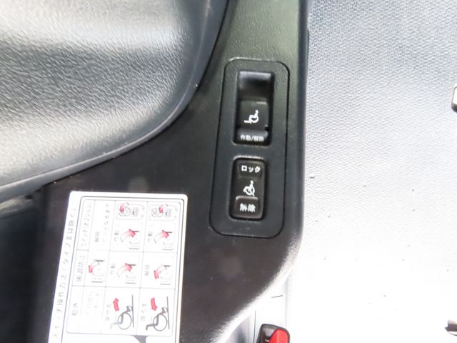 TOYOTA NOAH 2019 Image 31