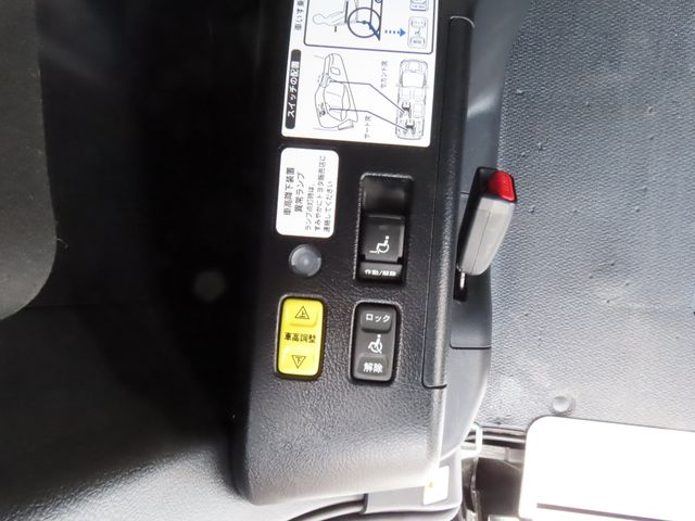 TOYOTA NOAH 2019 Image 31