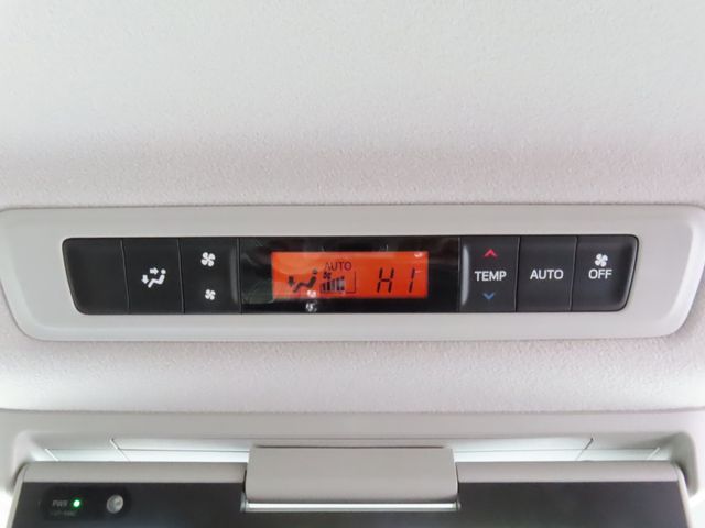 TOYOTA NOAH 2019 Image 31