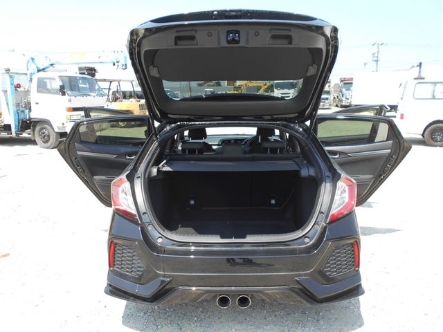 HONDA CIVIC HATCHBACK 2019 Image 31