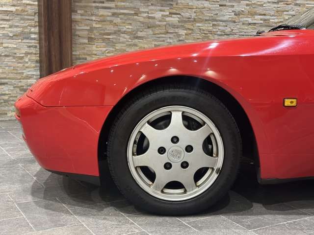 PORSCHE 944 1990 Image 31