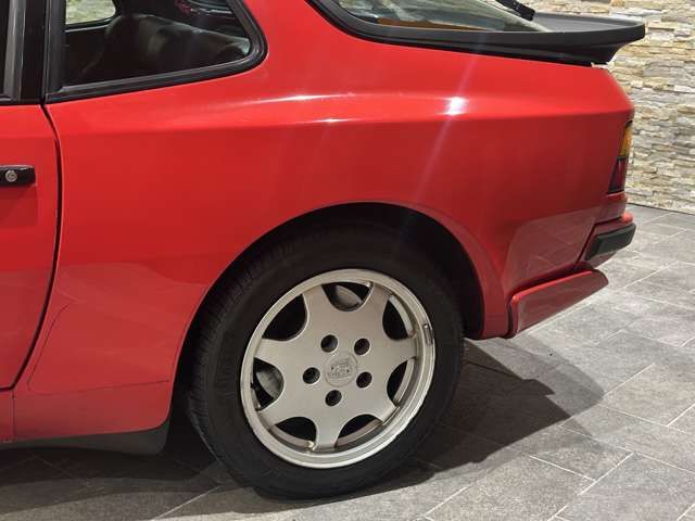 PORSCHE 944 1990 Image 31