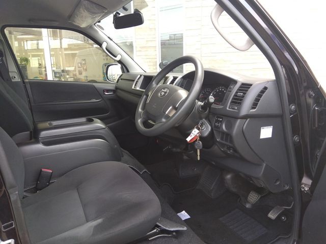 TOYOTA HIACE VAN 4WD 2014 Image 31