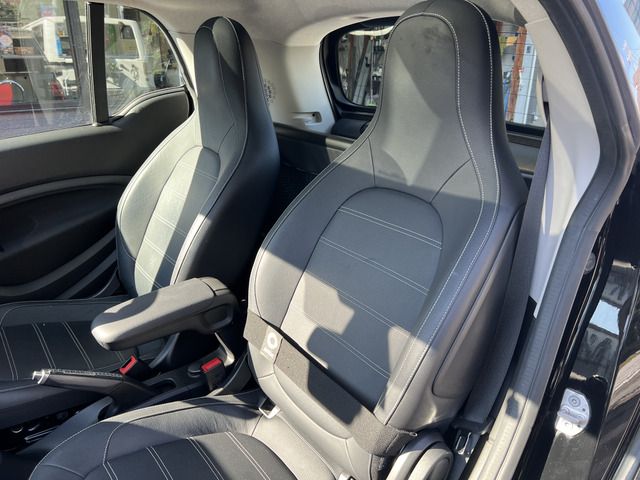 MCC SMART FORTWO COUPE 2018 Image 31