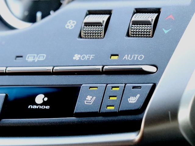 TOYOTA LEXUS NX300 2017 Image 31