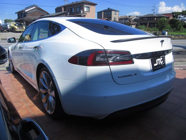 TESLA MODEL S 2014 Image 31