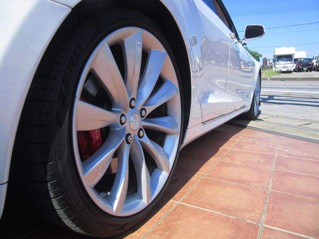 TESLA MODEL S 2014 Image 31