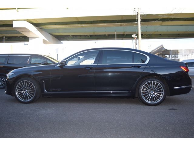 BMW 7SERIES 2020 Image 31
