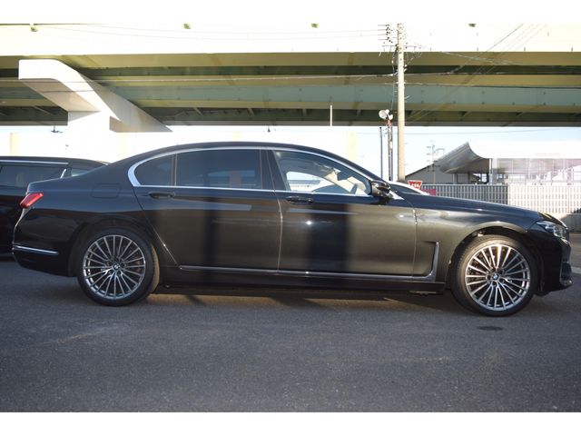BMW 7SERIES 2020 Image 31