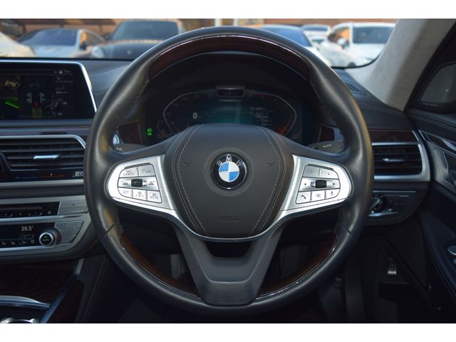 BMW 7SERIES 2020 Image 31