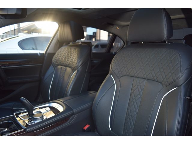 BMW 7SERIES 2020 Image 31