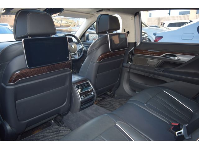 BMW 7SERIES 2020 Image 31
