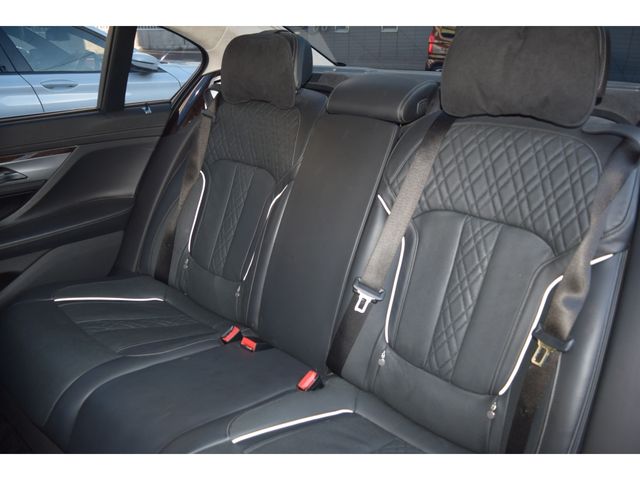 BMW 7SERIES 2020 Image 31