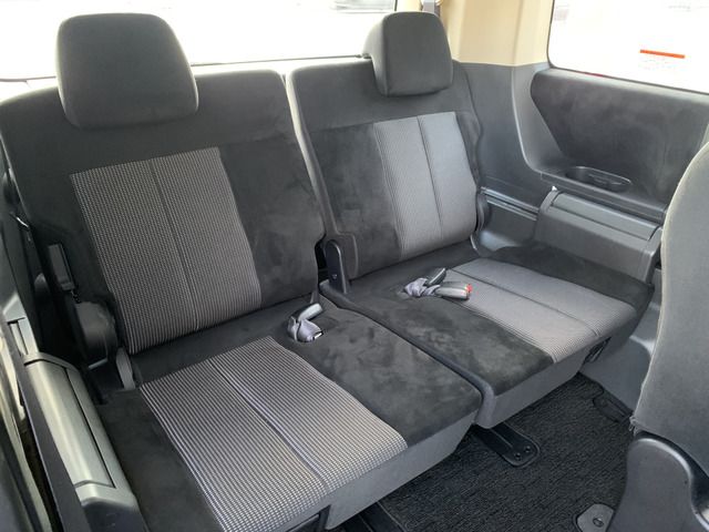 MITSUBISHI DELICA D:5 4WD 2008 Image 31