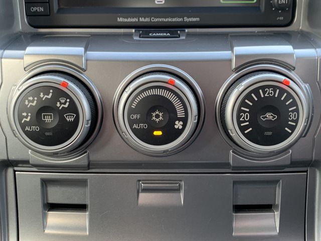 MITSUBISHI DELICA D:5 4WD 2008 Image 31