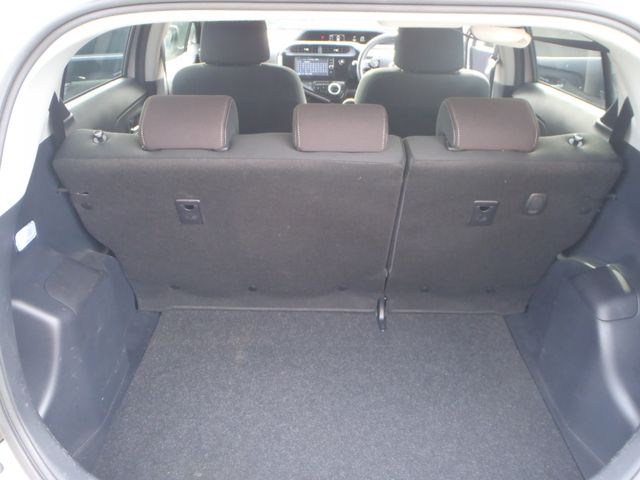 TOYOTA AQUA 2017 Image 31