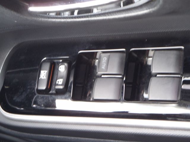 TOYOTA AQUA 2017 Image 31