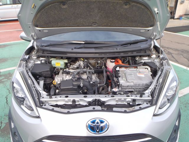 TOYOTA AQUA 2017 Image 31