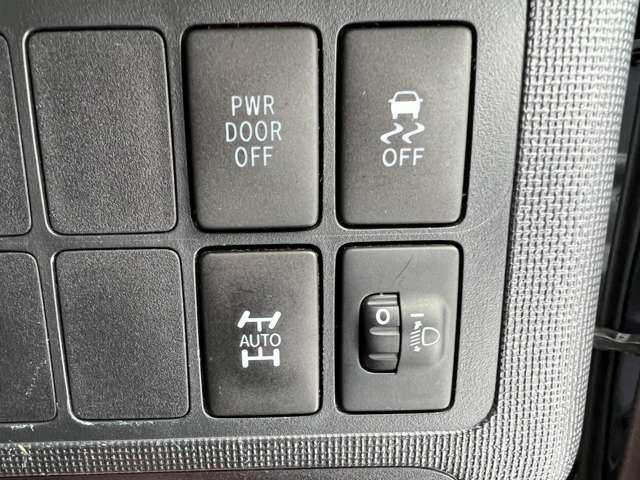 TOYOTA SPADE 4WD 2013 Image 31