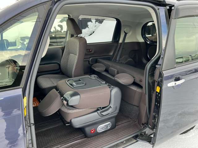 TOYOTA SPADE 4WD 2013 Image 31