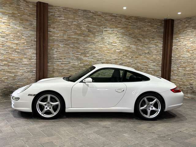 PORSCHE 911 2009 Image 31