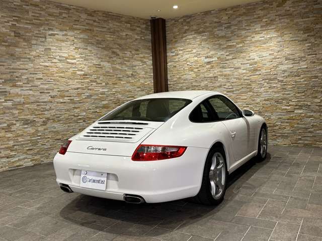 PORSCHE 911 2009 Image 31