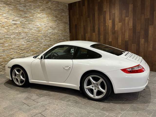 PORSCHE 911 2009 Image 31