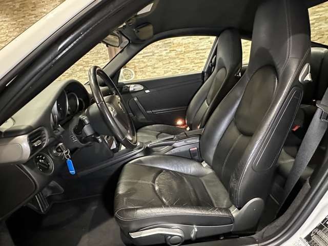 PORSCHE 911 2009 Image 31