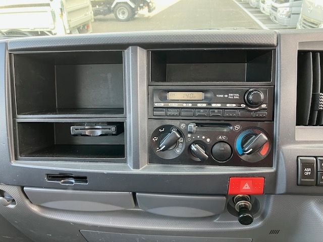 ISUZU ELF 2014 Image 31