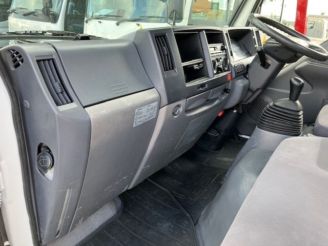 ISUZU ELF 2014 Image 31