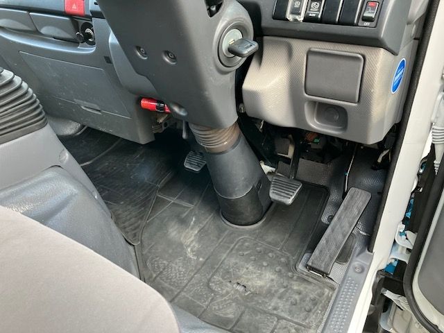 ISUZU ELF 2014 Image 31