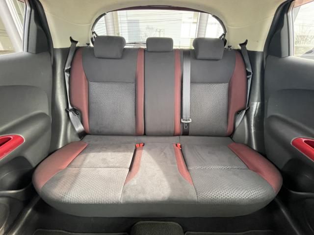 NISSAN JUKE 2012 Image 31