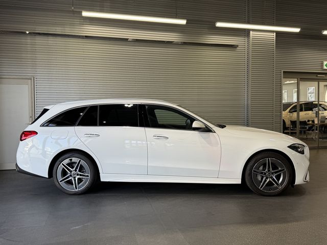 MERCEDES BENZ C CLAS 2024 Image 31