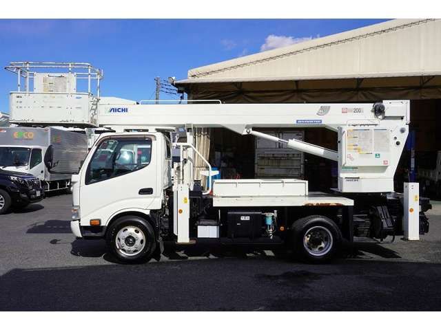 HINO DUTRO 2014 Image 31