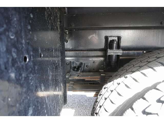 HINO DUTRO 2014 Image 31