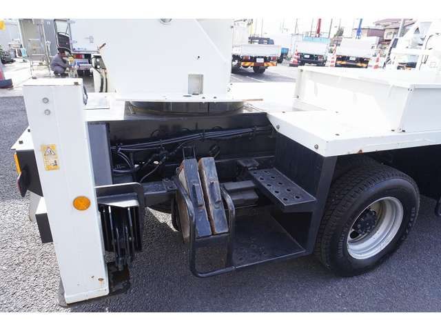 HINO DUTRO 2014 Image 31