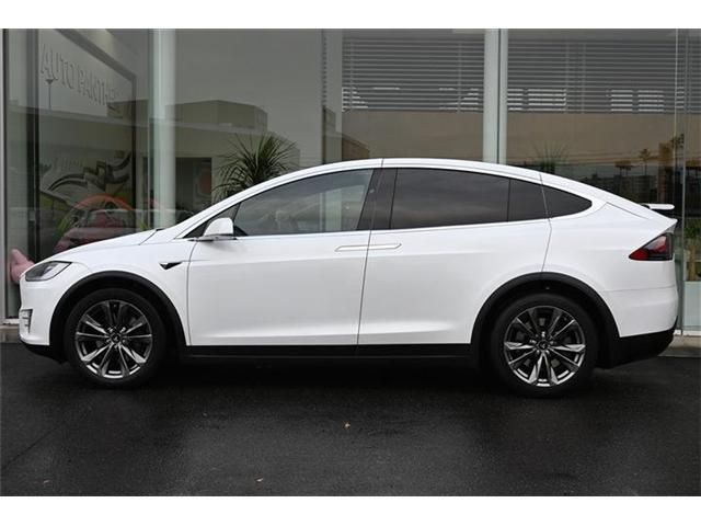 TESLA MODEL X 2018 Image 31
