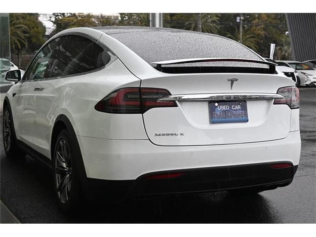 TESLA MODEL X 2018 Image 31