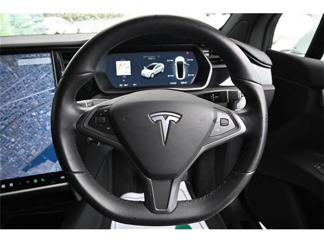 TESLA MODEL X 2018 Image 31