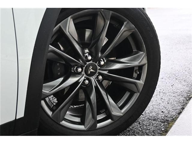 TESLA MODEL X 2018 Image 31