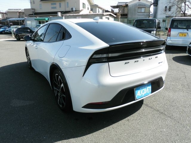 TOYOTA PRIUS PHV 2023 Image 31