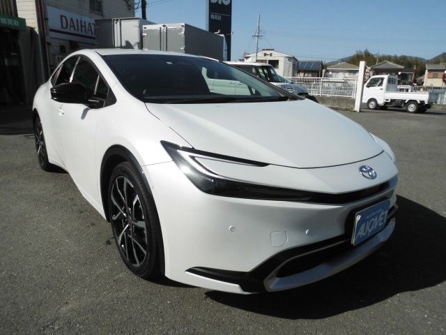 TOYOTA PRIUS PHV 2023 Image 31