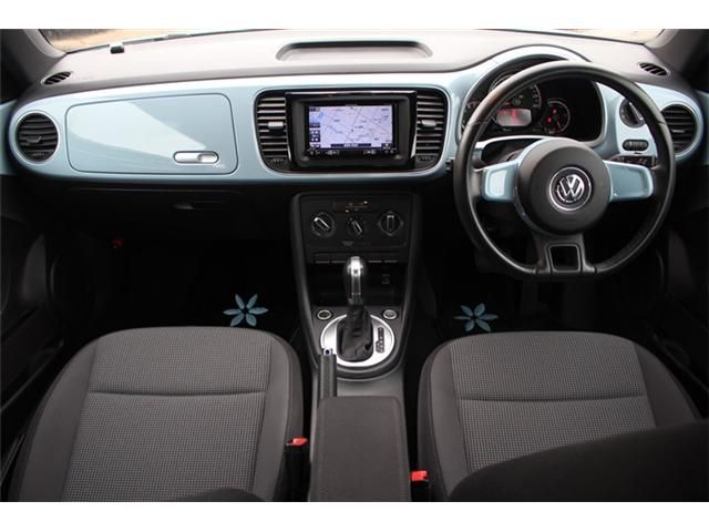VOLKSWAGEN THE BEETL 2015 Image 31