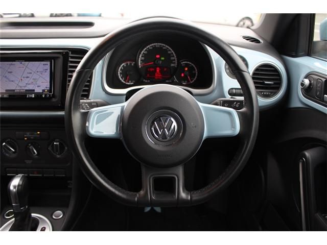 VOLKSWAGEN THE BEETL 2015 Image 31