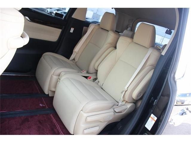 TOYOTA VELLFIRE 2018 Image 31