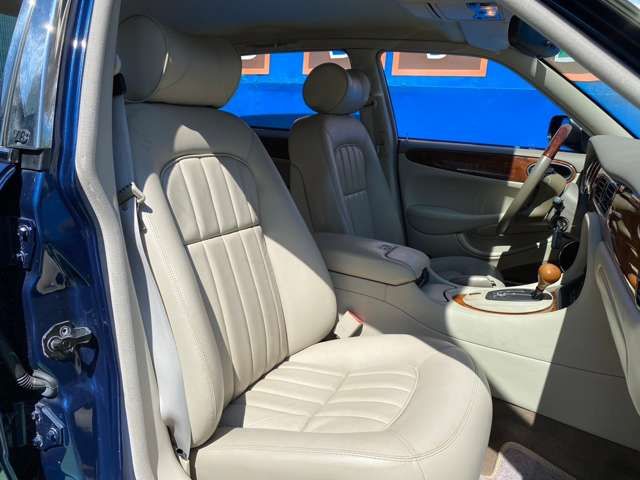 JAGUAR XJSERIES SEDA 2000 Image 31